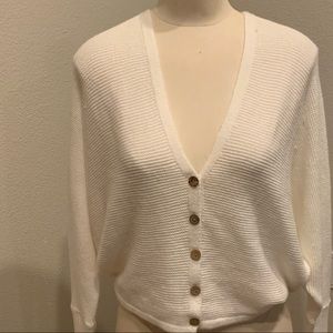 Timing white slouch sweater